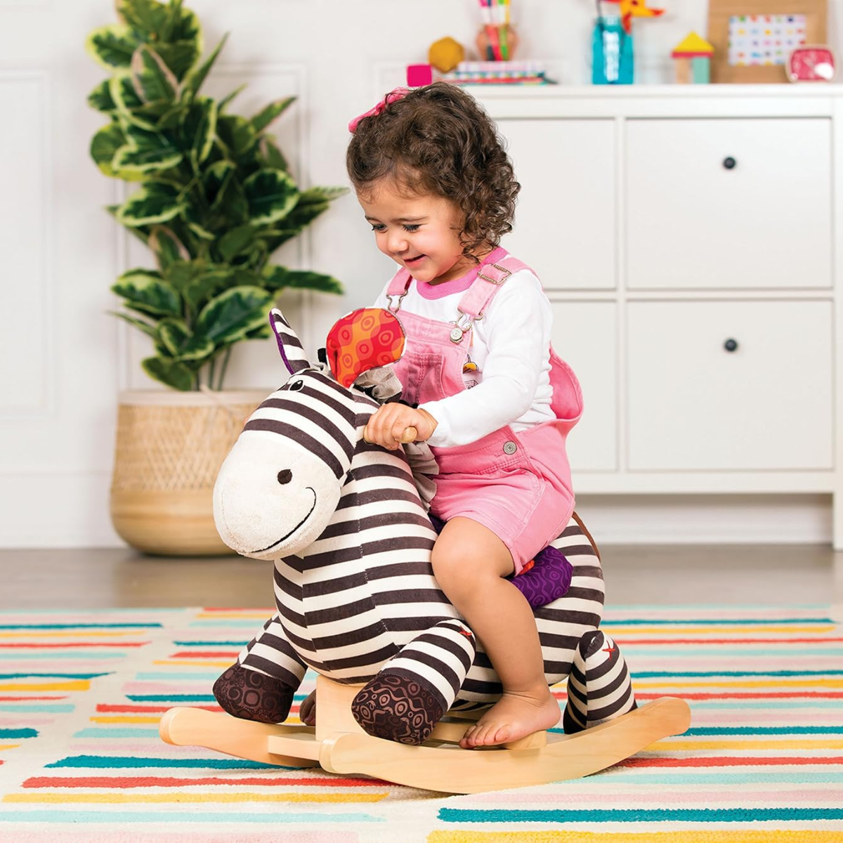 Mecedora de madera y textil modelo cebra