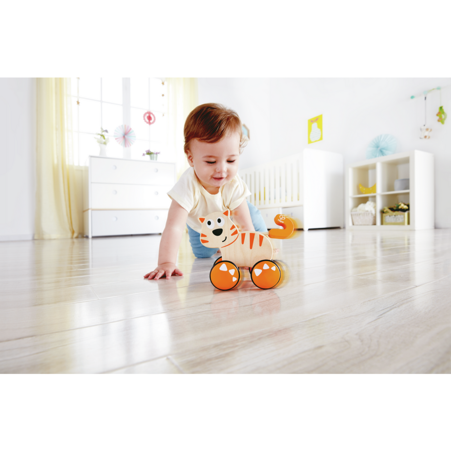 Presiona y avanza gato Dante de madera