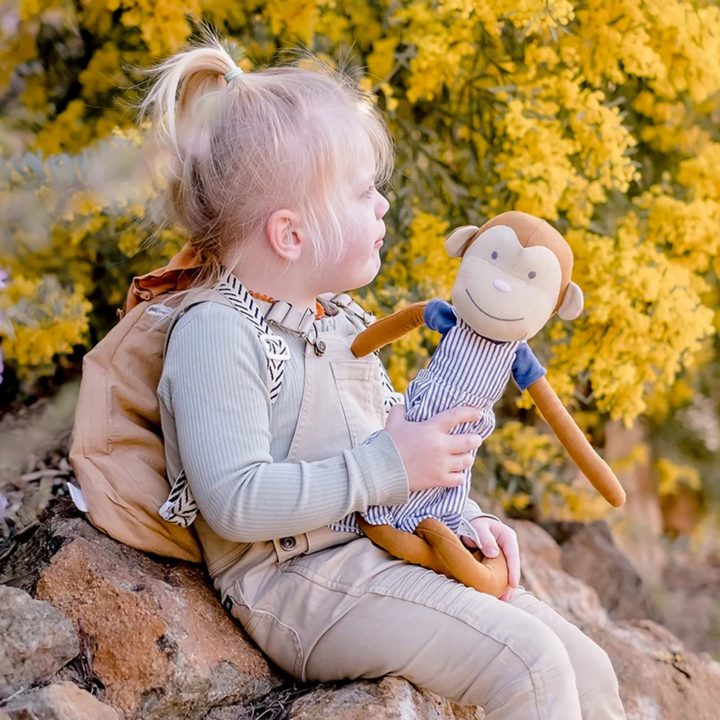 Bonikka peluche textil suave modelo mono 33 cm colección Che Che Doll