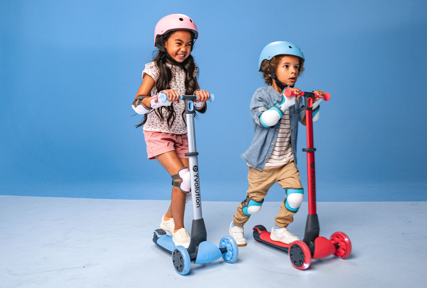 Yvolution scooter plegable YGlider NUA azul con ruedas LED, 3 a 10 años