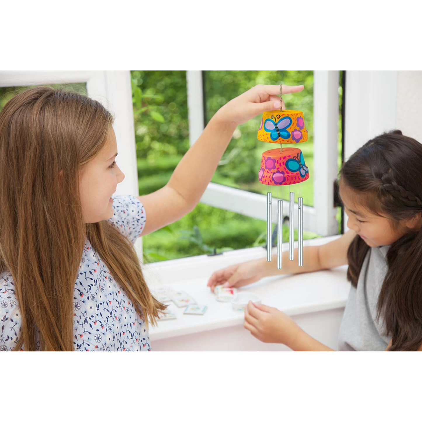 Set crea y decora una campanilla de viento DIY