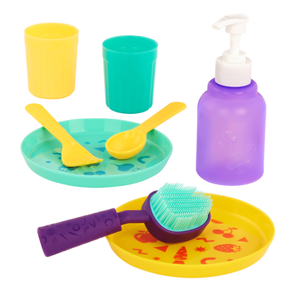 Lavadero de cocina con agua y vajilla
