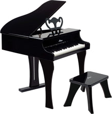 Piano clásico de madera negro