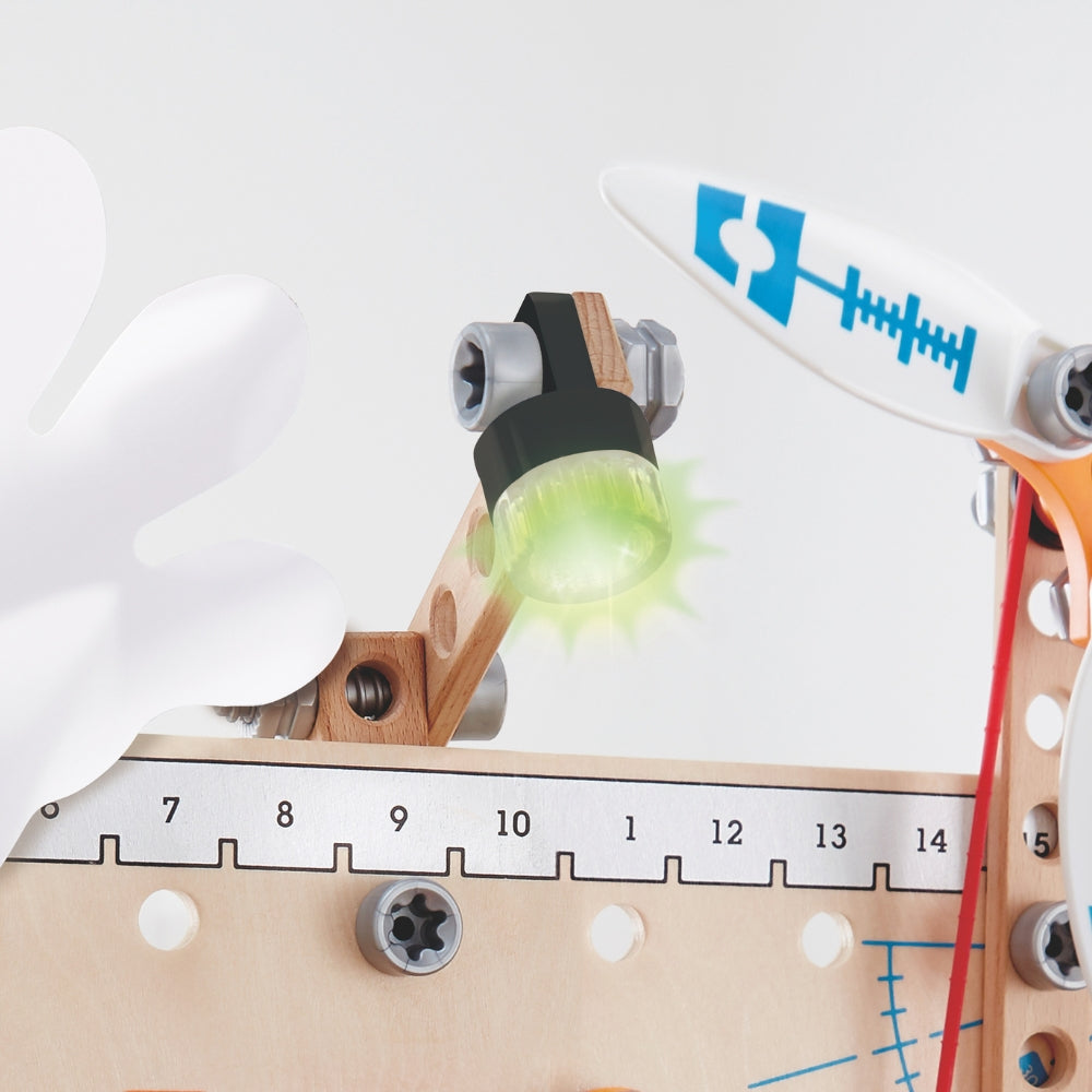 Mesa de herramientas de madera deluxe Junior Inventor con sonido 79 piezas