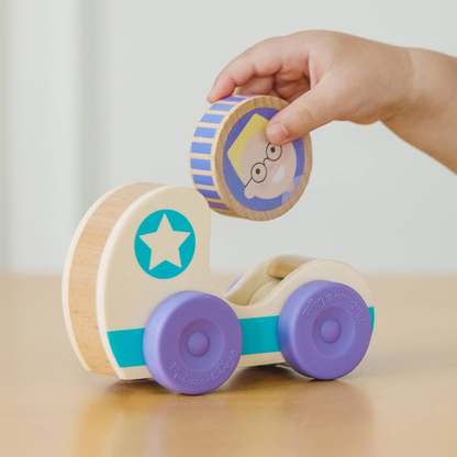 Auto de carrera Go Tots unidad modelo aleatorio