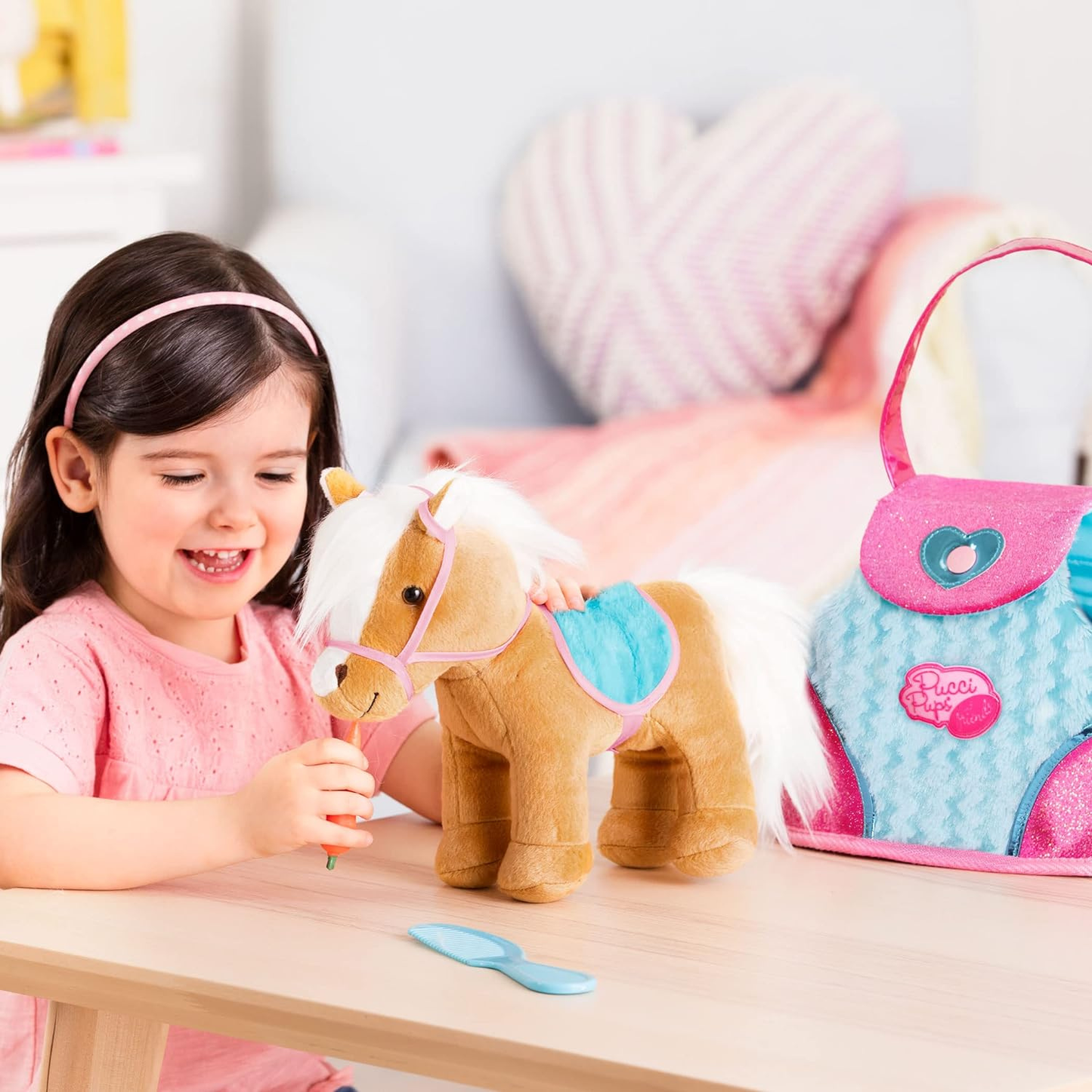 Pucci Pups pony marrón con cartera nuevo